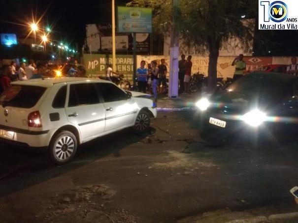 Colisão entre veículos no centro de Oeiras deixa ferido o ex-prefeito de Colônia do Piauí (Crédito: Reprodução/Mural da Vila)