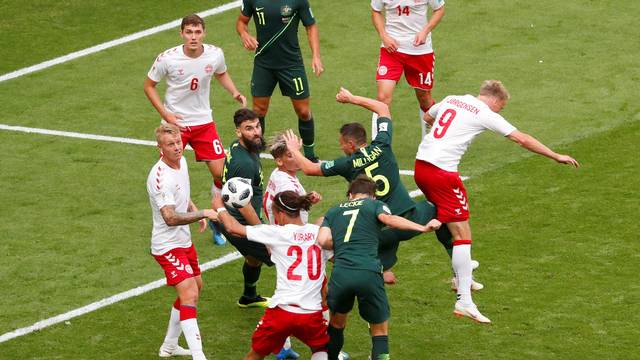 VAR volta a entrar em ação, e Austrália empata com a Dinamarca (Crédito: Reprodução/Getty Images)