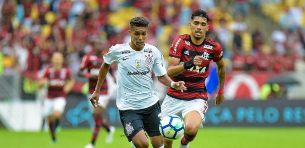 Com gol de Vizeu, Flamengo bate Corinthians e amplia vantagem na liderança (Crédito: Thiago Ribeiro/AGIF)