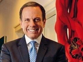 Doria é multado em R$ 200 mil por uso do slogan 'Acelera SP'