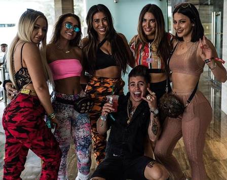 Biel e amigas em Miami  (Crédito: reprodução/instagram)