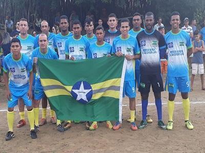 Seleção de DEL inicia com vitória no Futsal de Santa Cruz do PI