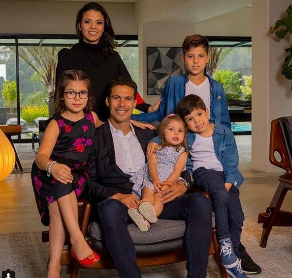 Hernanes anunciou fim do casamento (Crédito: Reprodução/ Instagram)