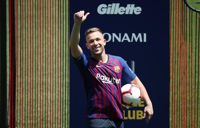 Arthur Melo no Camp Nou (Crédito: Albert Gea / Reuters)