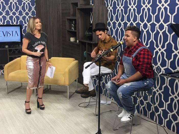Filipe Sousa se apresenta no Revista Meio Norte (Crédito: Waldelúcio Barbosa)