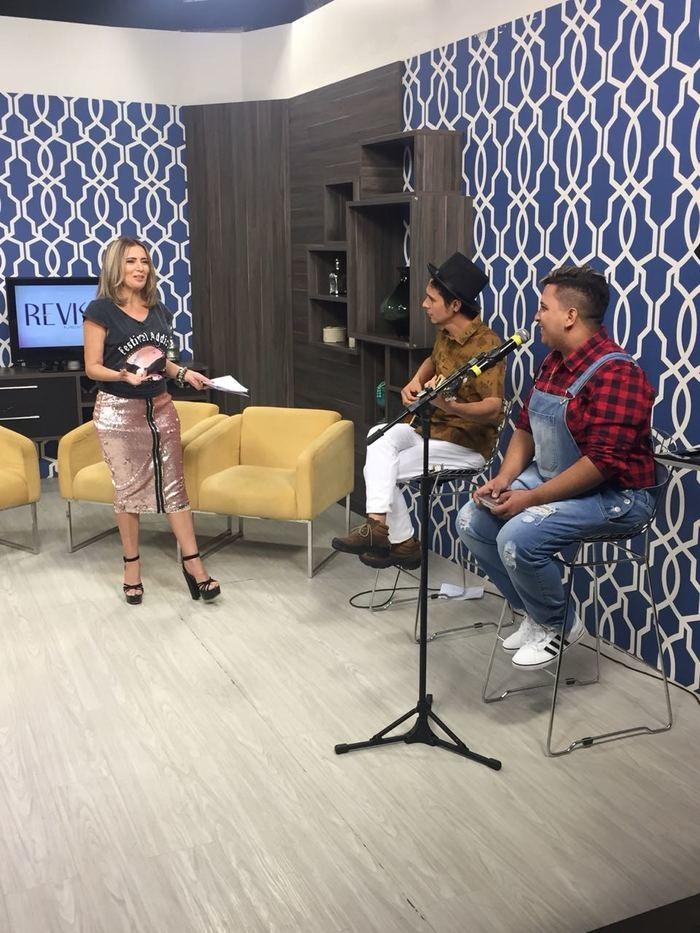 Filipe Sousa se apresenta no Revista Meio Norte (Crédito: Waldelúcio Barbosa)