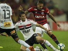 Derrota tem nervosismo, decepção com Paquetá e vazio de Vinícius Jr