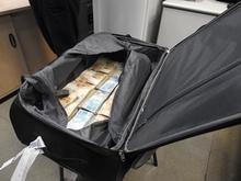 PF apreende R$ 860 mil dentro de mala em aeroporto de São Paulo