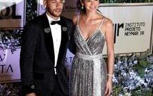 Neymar aparece em foto rara com os pais de Bruna Marquezine