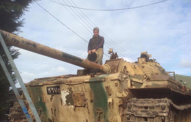 Colecionador encontra R$ 7 milhões em ouro escondidos em tanque