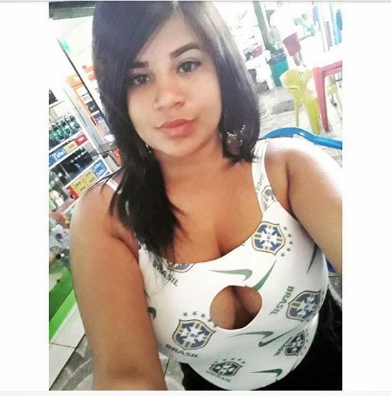 Ana Silvia de Sousa Jesus, de 17 anos (Crédito: Reprodução/Blog do Coveiro)