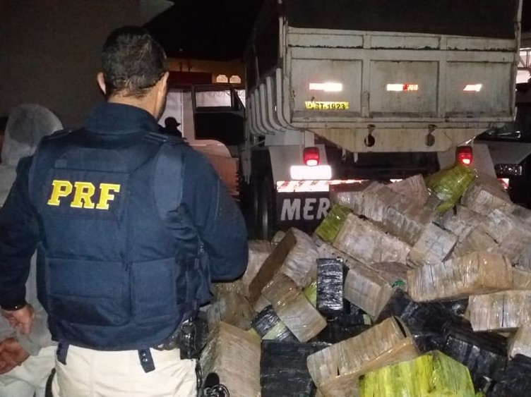 Erro ortográfico faz polícia encontrar quase 4 toneladas de maconha