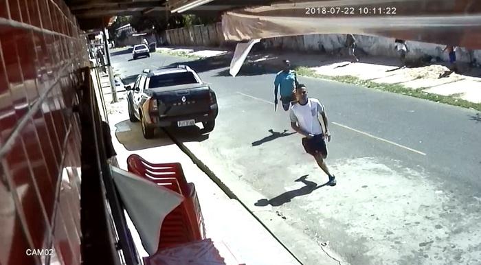 Homens armados tentaram matar jovem há um mês atrás (Crédito: Reprodução)