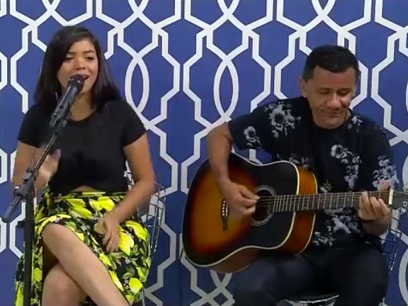 Revista MN: atração musical com Pamela Lima