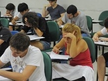 16 órgãos abrem as inscrições na segunda para 1,9 mil vagas