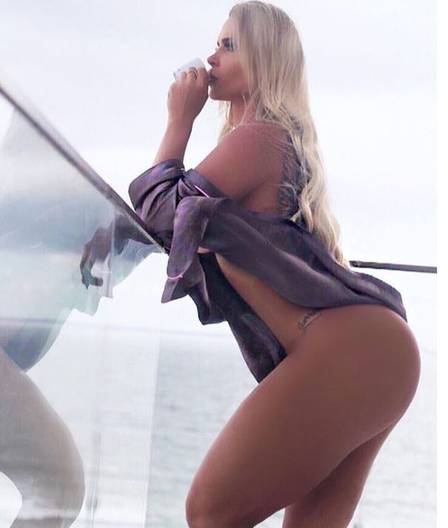 Denise Rocha, o Furacão da CPI, volta aos ensaios sensuais (Crédito: Reprodução/Instagram)