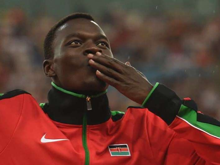 Campeão mundial no atletismo, queniano morre em acidente de carro
