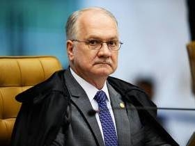 Edson Fachin aceita pedido de Lula para desistir de ação no STF