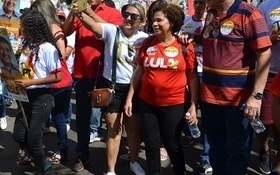 Senadora Regina Sousa participa de caminhada em União