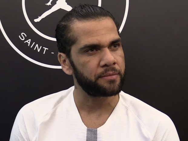 Daniel Alves planeja volta, Champions e Copa de 2022