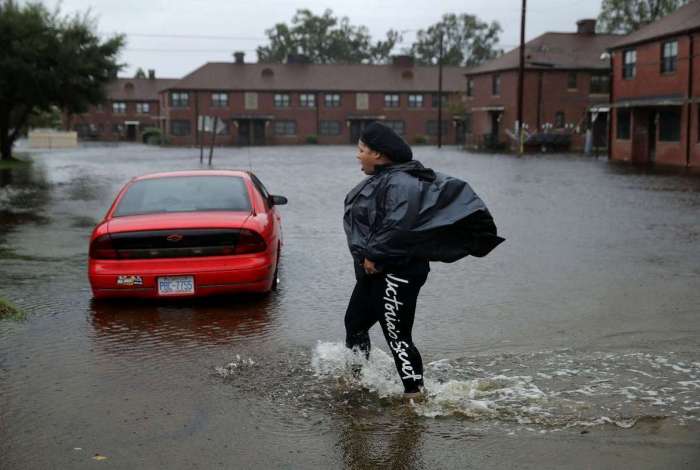 O alerta nos estados que podem ser afetados pela tempestade continua máximo (Crédito: Somodevilla / Getty Images/AFP)