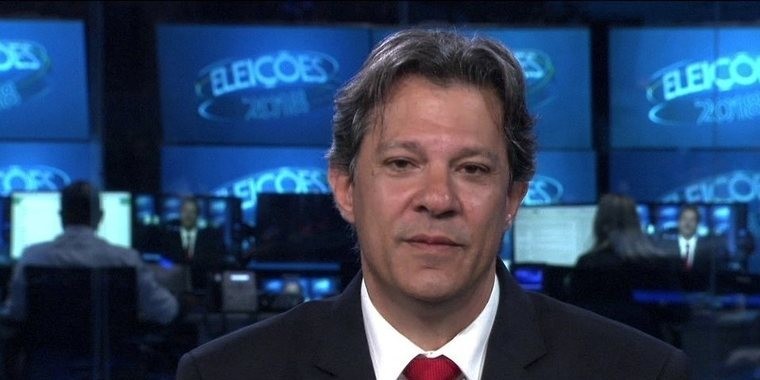 No Jornal Nacional, Haddad trava embate com Bonner sobre corrupção