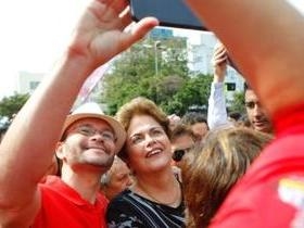 Justiça rejeita 10 impugnações e registra Dilma candidata ao Senado