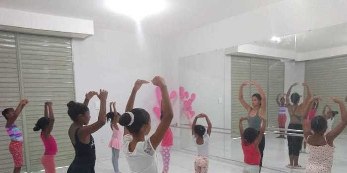 Prefeitura de Palmeirais oferece aulas de balé
