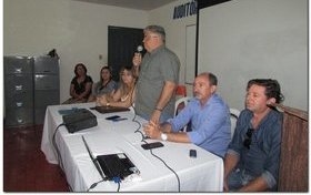 Prefeito Municipal se reúne com profissionais