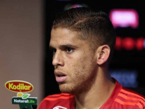 STJD suspende Cuéllar e Flamengo pede recurso com efeito suspensivo