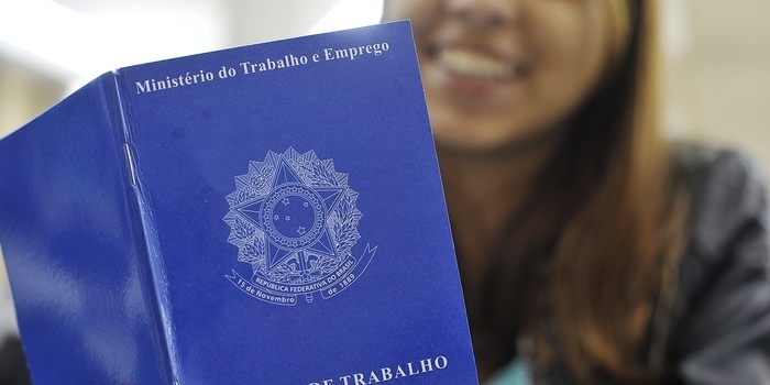 Brasil criou 110,4 mil empregos com carteira assinada em agosto