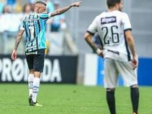 Grêmio vence o Ceará de virada e se mantém na cola dos líderes
