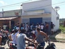Clientes são feitos de reféns durante assalto a Casa Lotérica