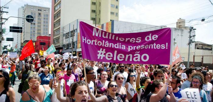 Ato na cidade do interior de São Paulo também reuniu mulheres da região metropolitana de Campinas para ato contra Jair Bolsonaro neste sábado (Crédito: Folhapress)