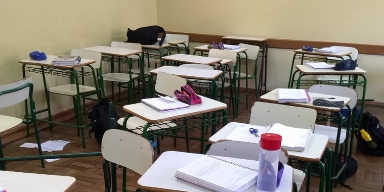 Pai de adolescente que atirou contra colegas em escola é preso