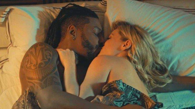 Giselle Prattes, mãe de Nicolas Prattes, e Daddy Kall gravam clipe (Crédito: Divulgação)