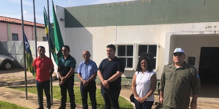 Hasteamento das bandeiras abre celebração do 7 de setembro