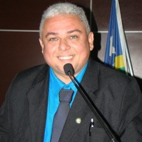 Vereador Fábio Dourado vai para o Solidariedade