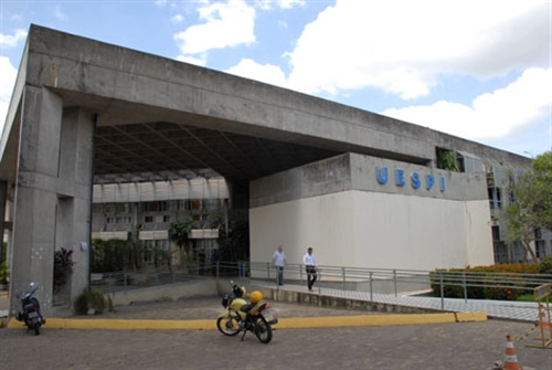 Wellington. Dias anuncia estágios para 5 mil estudantes da UESPI nas PPPs do Piauí 1 b004241f bbc8 454e 8250 970ff16de8ad 11e24ce6 61a5 4267 b0af 19876fd8c785