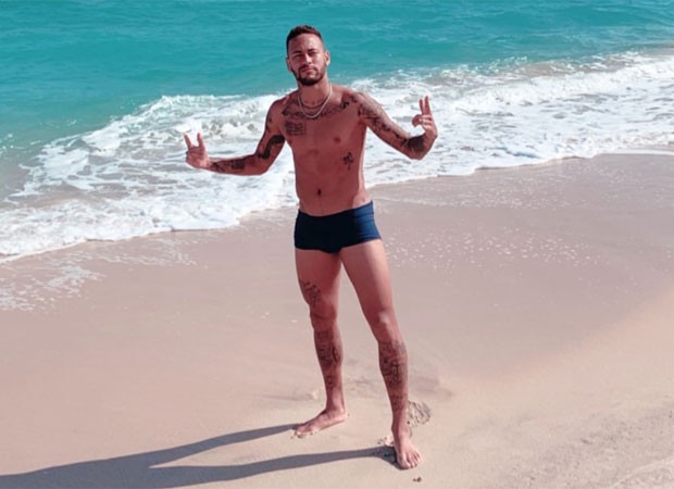 Neymar curte dia de praia no Catar após não participar de jogo do PSG
