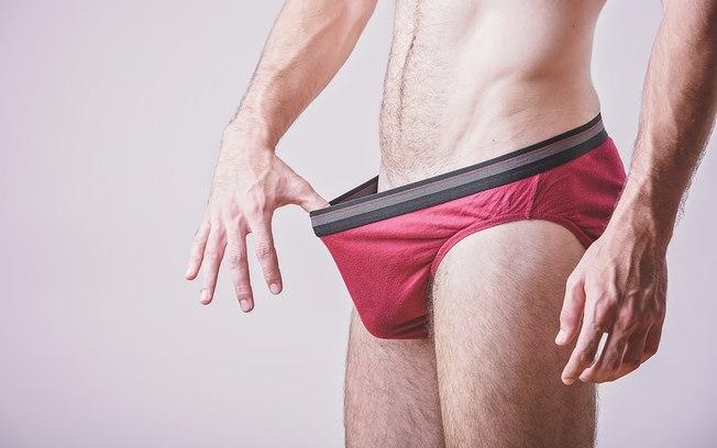 O tamanho do pênis é um dos motivos que levam as mulheres a traírem, porém elas costumam procurar caras não dotados (Crédito: shutterstock)