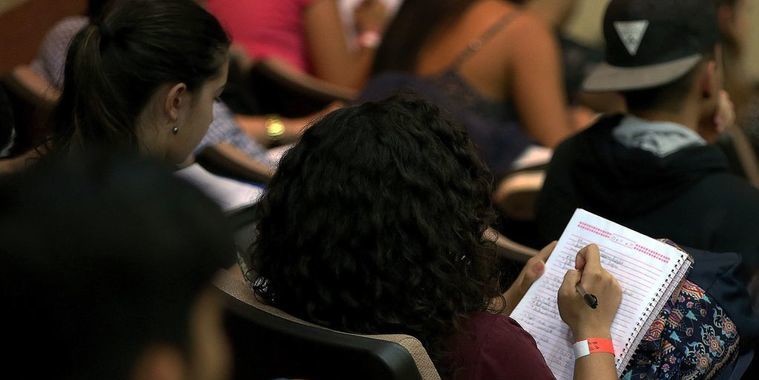 Concursos: 17 órgãos abrem as inscrições nesta segunda para cerca de 1,2 mil vagas