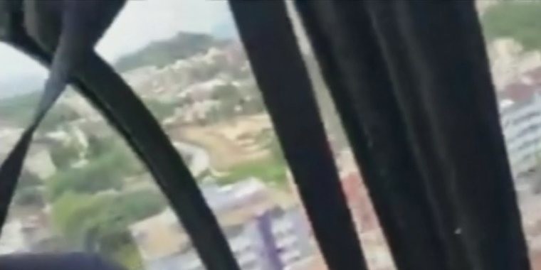 Vídeo mostra queda de helicóptero que matou pedestre em SP; assista