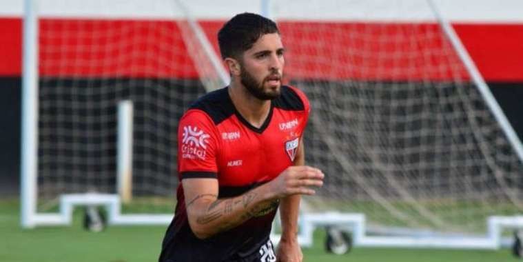 Jatobá comemora estreia pelo Dragão na vitória contra Anapolina