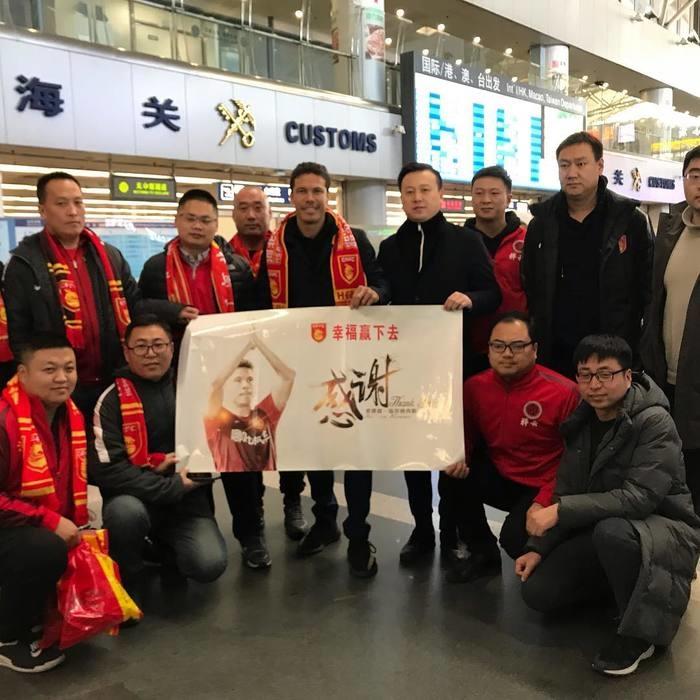 Hernanes agradece Clube Chinês (Crédito: Reprodução Instagram)