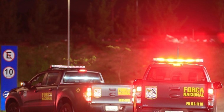 Ceará tem terceira noite seguida de ataques com carros incendiados