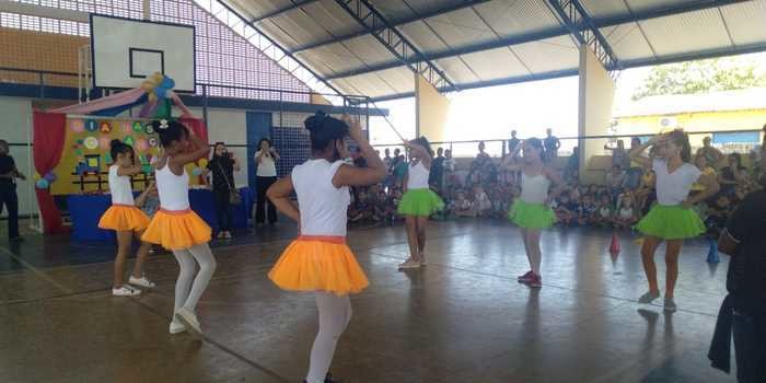 Educação municipal de Santo Inácio realiza semana da criança com muitas brincadeiras
