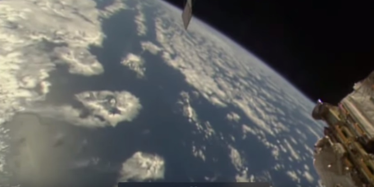 Vídeo: ‘Rosto extraterrestre’ assustador é avistado em imagens da NASA