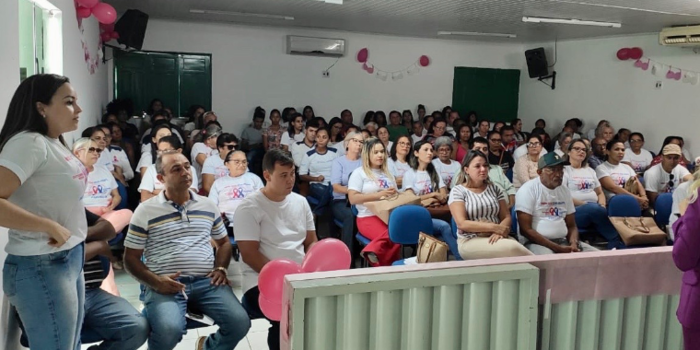 Palestra sobre combate ao câncer de mama acontece na Câmara de Vereadores