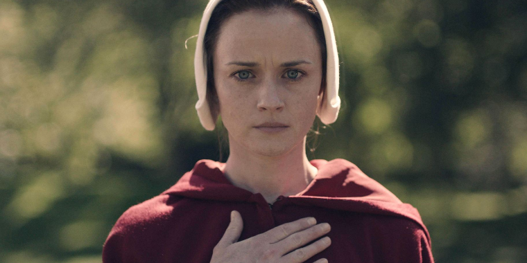 Atriz Alexis Bledel é eleita a Celebridade Mais Perigosa de 2019